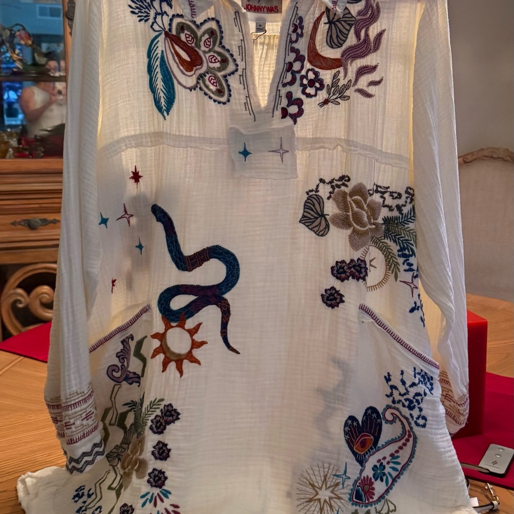 NWT Johnny Was Leyva Embroidered Top